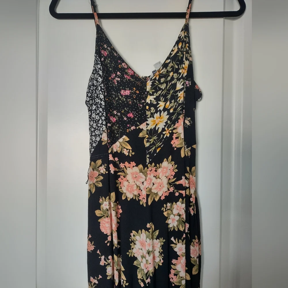 American Eagle Jumpsuit/Romper Black And Pink Floral In Size Small - Picture 6 of 7